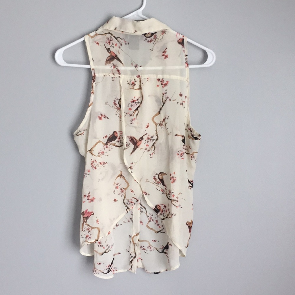 Button down Tank Top - Picture 3 of 3